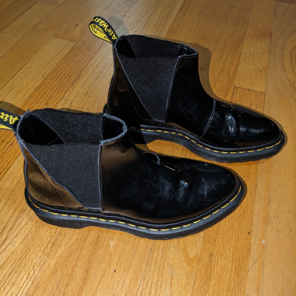 Dr. Marten Bianca patent leather boot, sz 7